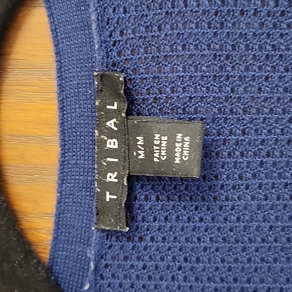 Cardigan - Picture 3 of 7